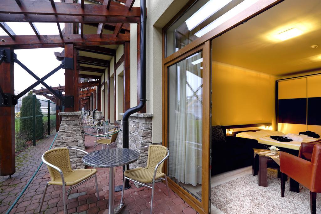 Luxury Apartment Kristof Bešeňová Zewnętrze zdjęcie